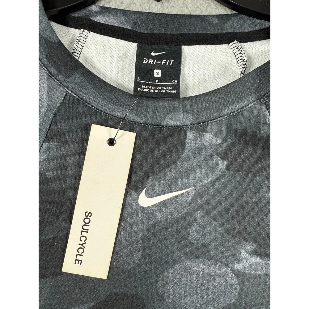 Nike Rebel Dri-Fit Camo x Soul Cycle Cropped Sweatshirt Womens S CD5421-010 NEW